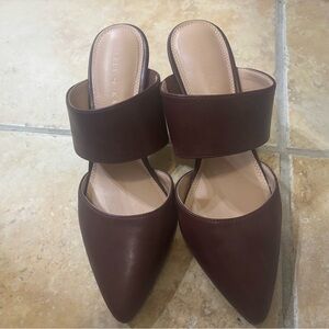 Gorgeous burgundy pumps. Never used, only tried around the house. NWOT